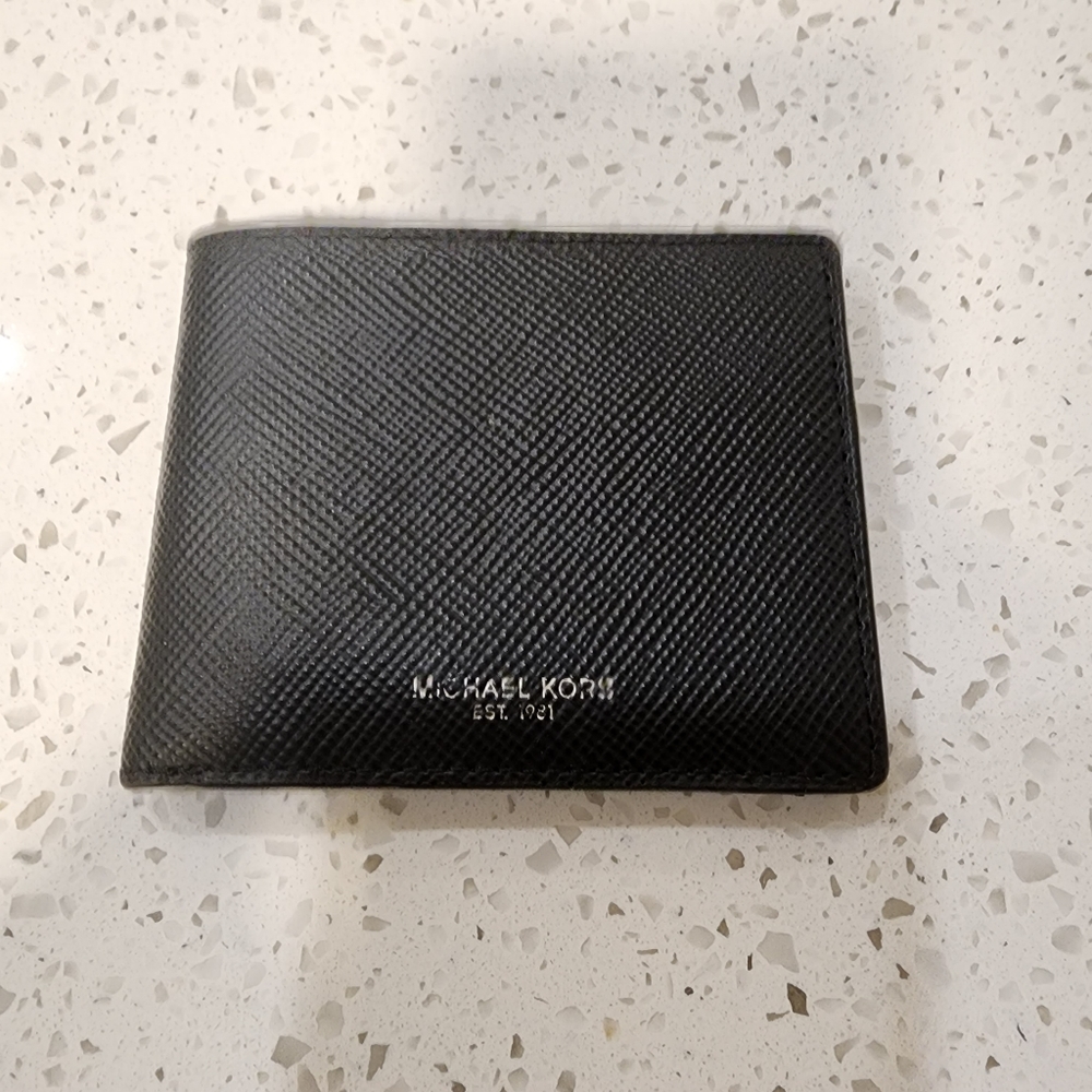 Micheal Kors Mens Wallet Harrison Crossgrain Leather Slim Billfold Wallet